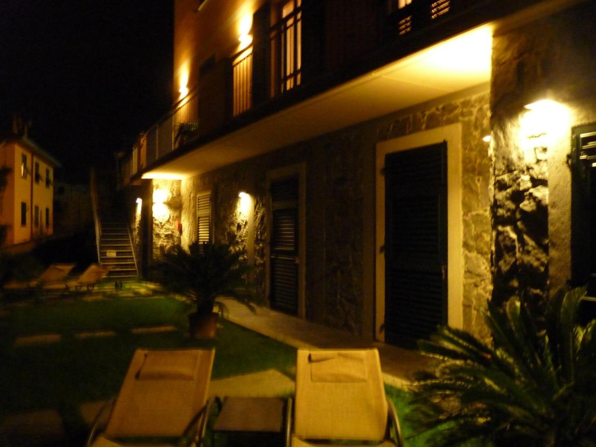 La Gerbera Hotel Леванто Екстериор снимка