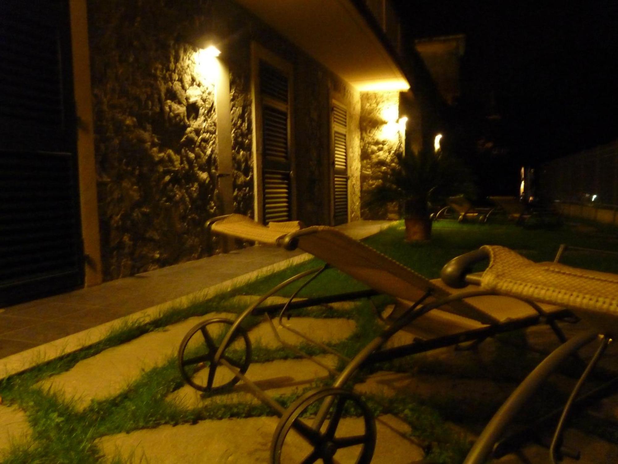 La Gerbera Hotel Леванто Екстериор снимка