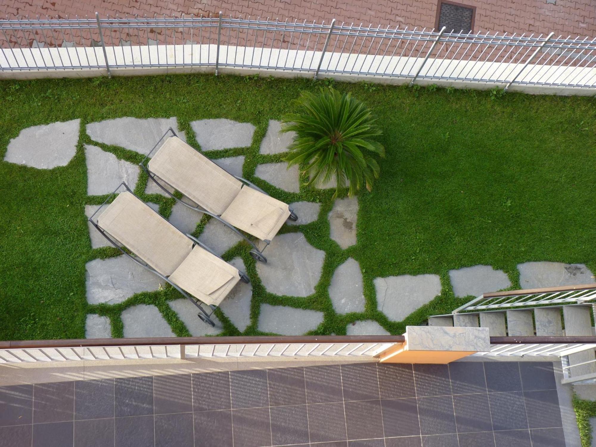 La Gerbera Hotel Леванто Екстериор снимка